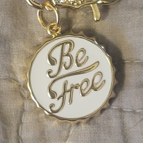 By Alexa Rae NWOT Be Free Charm Black or Cream - Picture 3 of 8